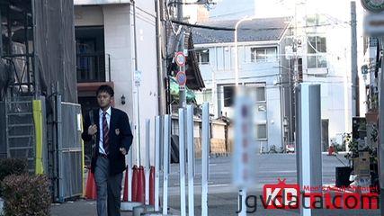 [HD][01-02-1207-04] 下校時間を調べ上げたストーカー親父が帰宅途中の男子校生を襲う!